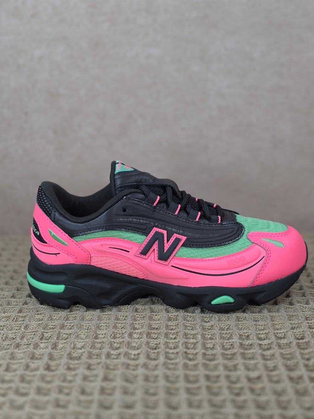 New Balance 1000 GC1000DM Youth 5.5 / Women’s 7 Pink Black – Brand New